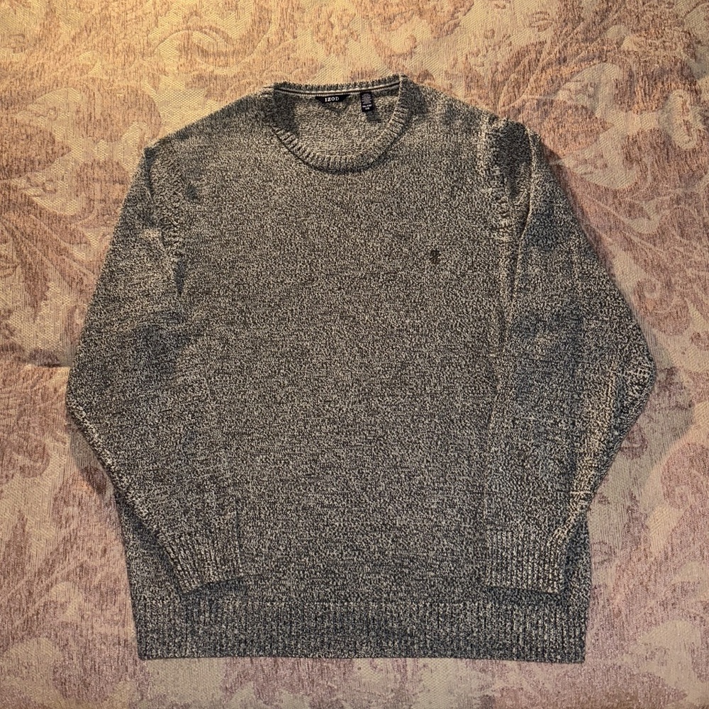 Izod Men's Crewneck Sweater in Gray